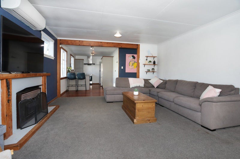Image 3 of 19