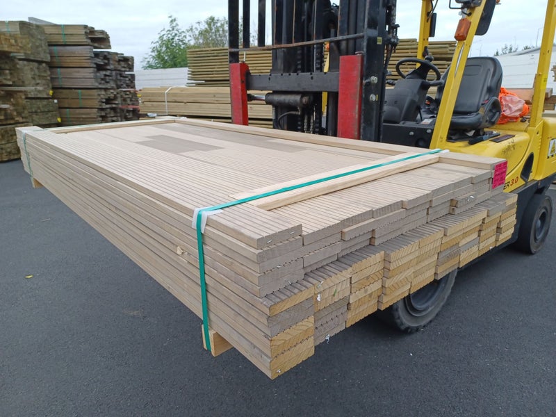 KEYLAND DECKING - 110 x 21mm H3.2 KD - GRIP TREAD - 242.4m - TS7402 Carousel 1
