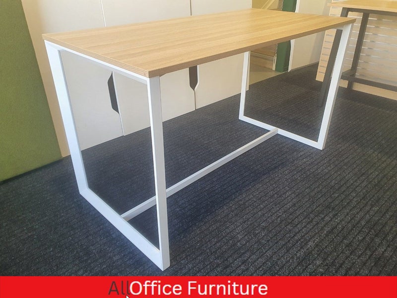 Breakout Table, High Office Table, Bar leaner 1.8m Carousel 4