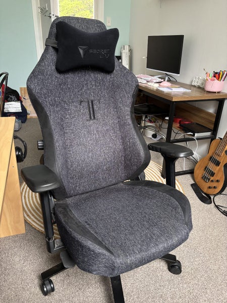 Secretlab TITAN 2020 SoftWeave Gaming/Desk Chair Carousel 1