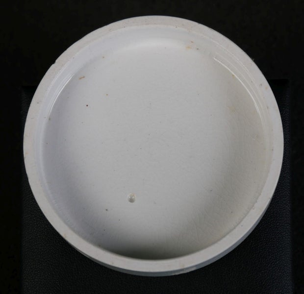 Gorgeous Little Late Victorian Period Cold Cream Pot Lid in Great Condition Carousel 2