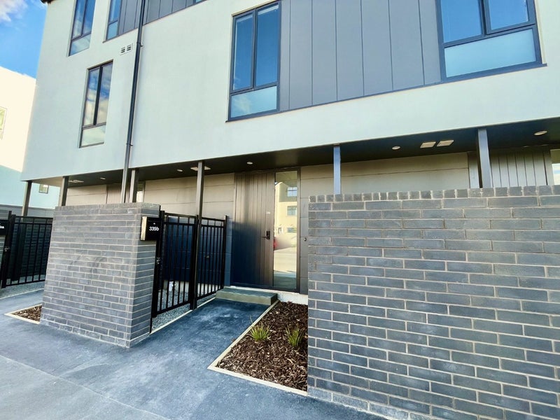 Image 1 of 18