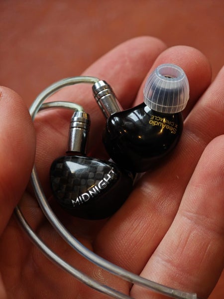 Seeaudio x Crinacle Yume Midnight Carousel 1