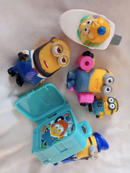 Bulk McDonald's Minions & SpongeBob character Carousel 3