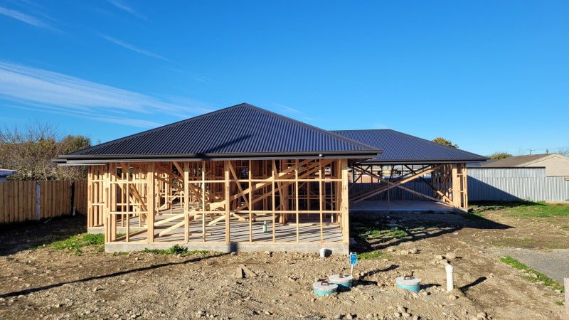 Brand new home in prime Darfield location!62867862287873112