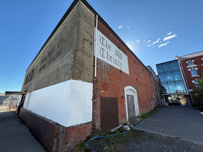 Image 1 of 8
