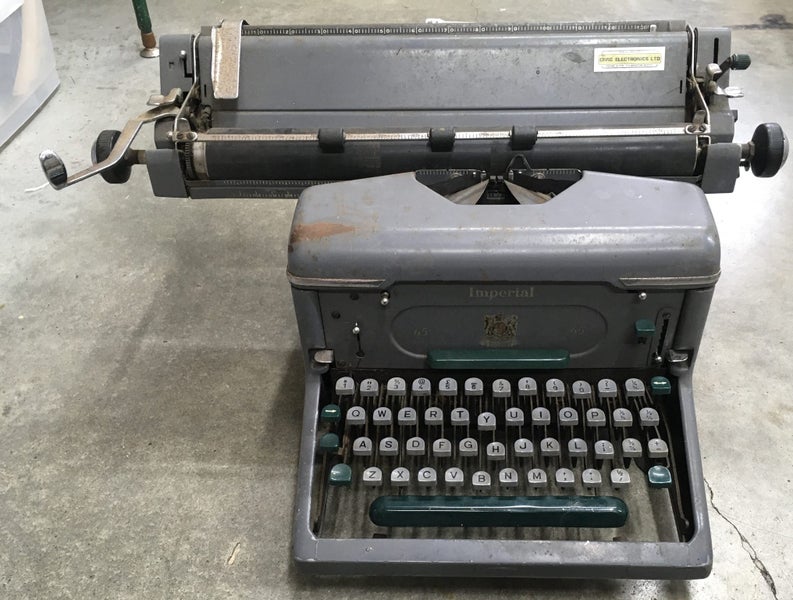 Typewriter MASSIVE HEAVY Imperial 65 Carousel 1