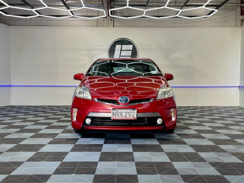 2014 Toyota Prius PHV62866857051906112