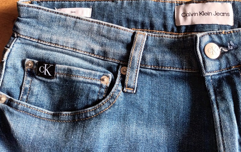 CALVIN KLEIN BRAND NEW JEANS 33 X 32 SLIM, RRP: NZ$ 179 Carousel 8