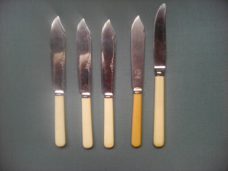 Antique English Bone handle cutlery Carousel 1
