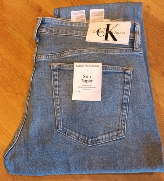CALVIN KLEIN BRAND NEW JEANS 33 X 32 SLIM TAPER, RRP: NZ$ 179 Carousel 1