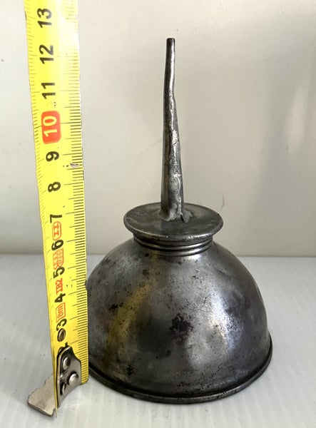 Vintage Ford Motors Oil Can Carousel 3