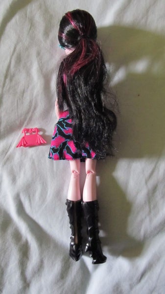 Monster High Draculaura Welcome to Monster High Carousel 3