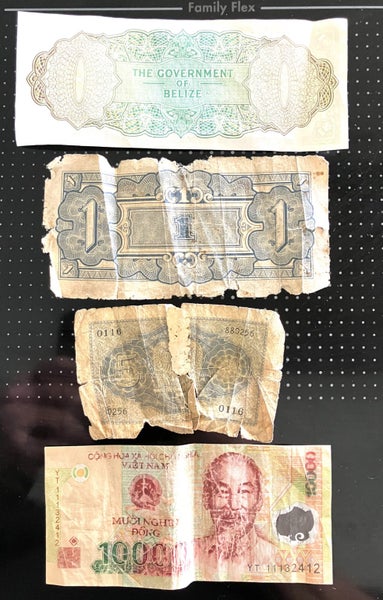 Estate old international bank notes. Carousel 2