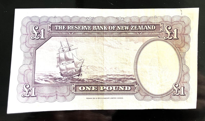 Fleming one-pound note. Carousel 2