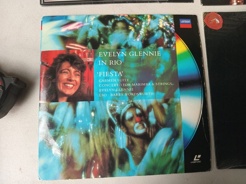 lot of 4 music laserdiscs -- classical / opera etc Carousel 5