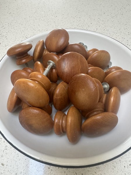 Cabinet door knobs - solid Rimu Carousel 1