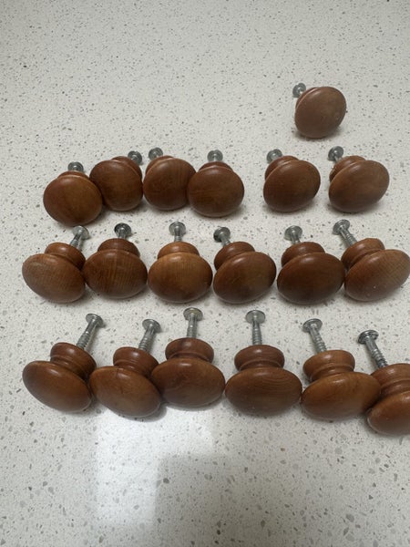 Cabinet door knobs - solid Rimu Carousel 4