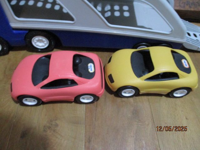 Little Tikes Large Car Transporter (PICK UP ONLY) Carousel 5