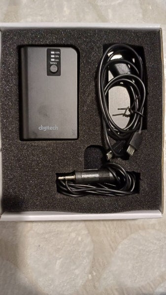 Wireless UHF Lapel Microphone & Receiver Carousel 5