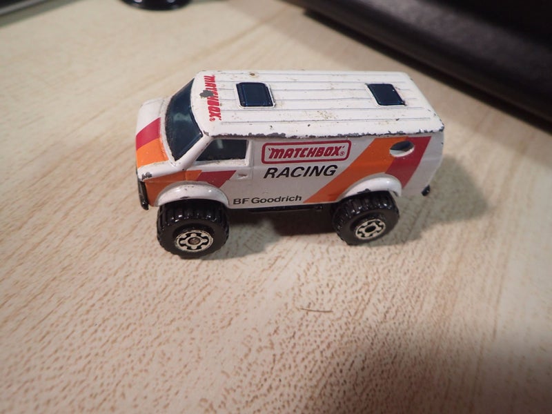 MATCHBOX 4x4 chevy van bf goodrich diecast model car macau 1981 Carousel 1