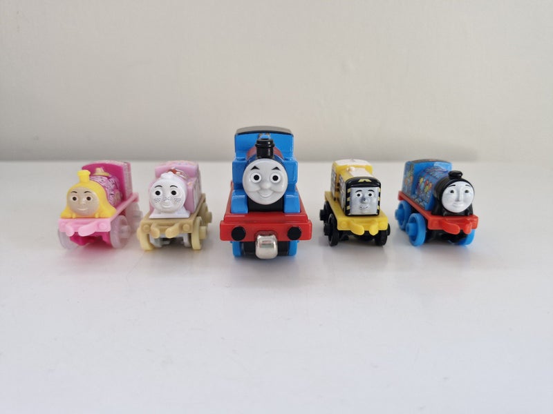 Thomas the Tank Engine Mini Trains Carousel 1