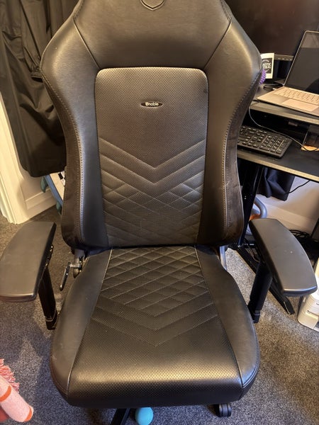 Noblechair gaming chair Carousel 2