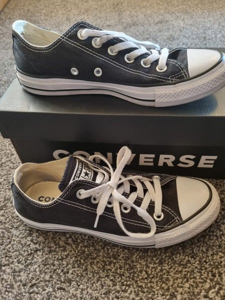 Converse Shoes Carousel 1