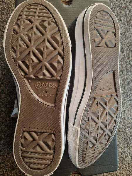 Converse Shoes Carousel 2