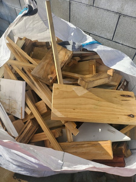 HOBBYIST / ENTHUSIAST / FIREWOOD - HARDWOOD / PINE - 1m3 BAG Carousel 1
