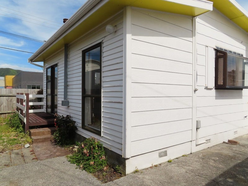 Image 1 of 8