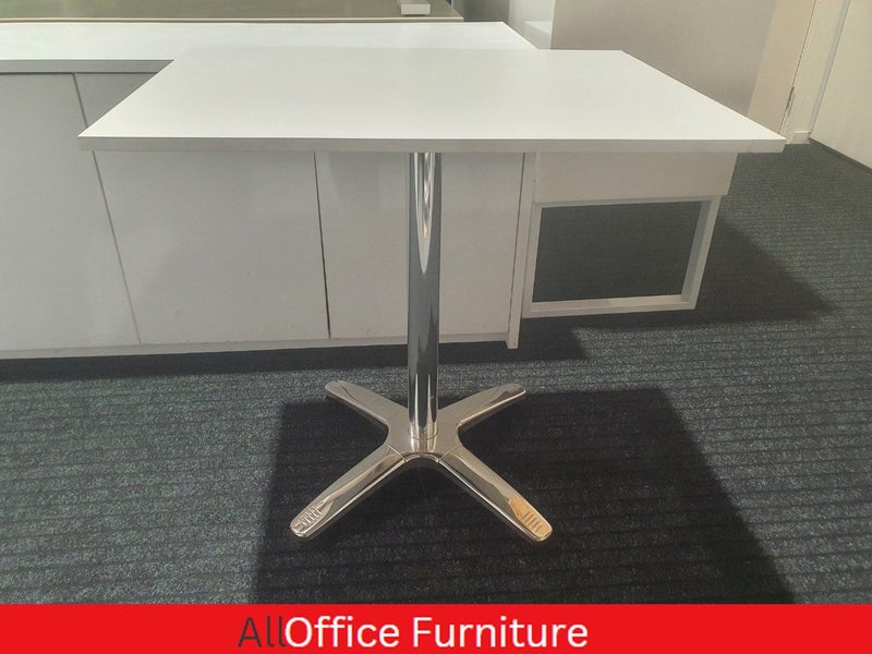 Small lunch room table / small meeting table Carousel 1
