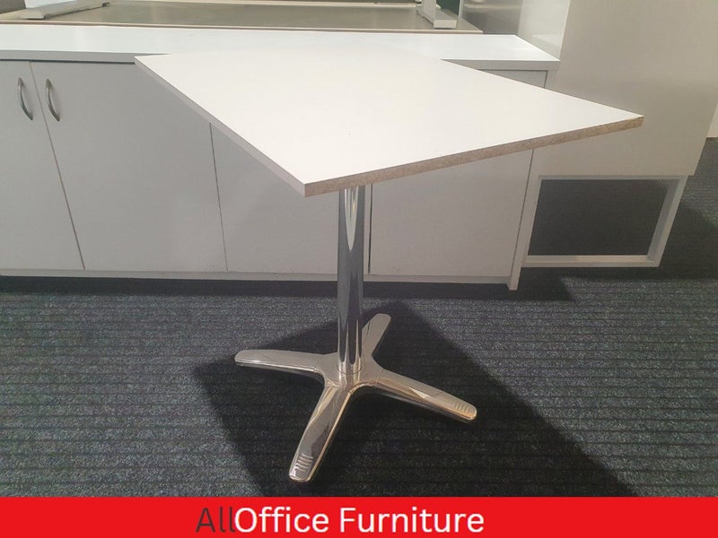 Small lunch room table / small meeting table Carousel 2