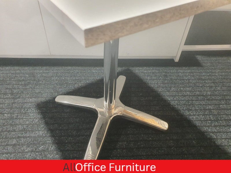 Small lunch room table / small meeting table Carousel 3