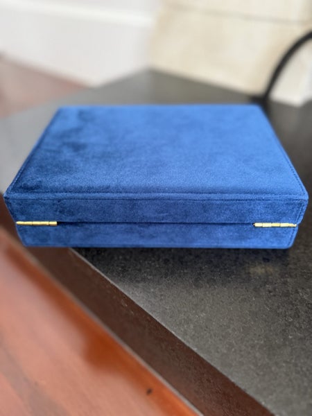 Blue velvet jewellery box NEW Carousel 4