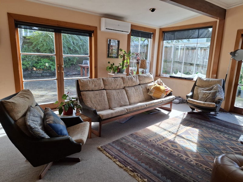Large Retro 4 Seater Sofa Carousel 1