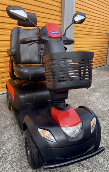 Invacare Comet Pro Premium Mobility Scooter Carousel 1