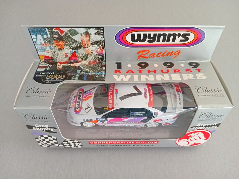 FIRST BATHURST KIWI WINNING PAIR V8 SUPERCAR 1:43 Carousel 1