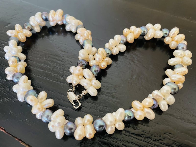 Clustered Genuine Freshwater Pearl Necklace Carousel 4