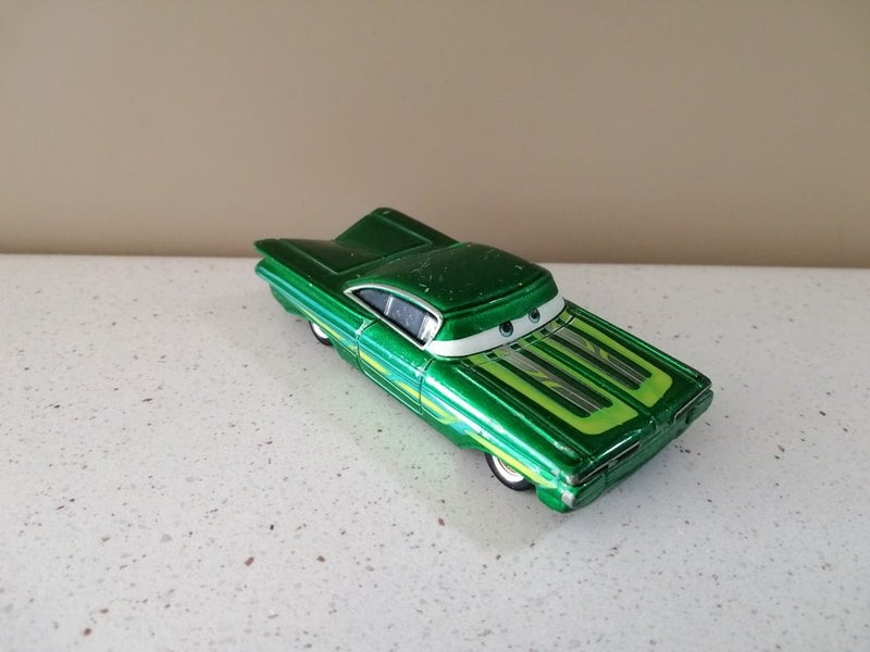 DISNEY PIXAR CARS - Ramone (Green) Carousel 2