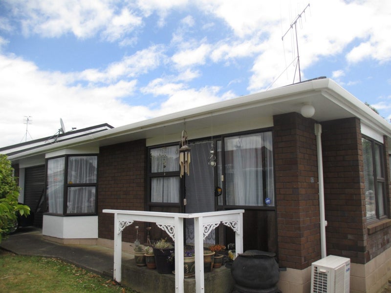 Image 1 of 18