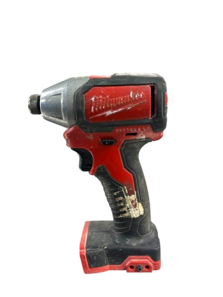 MILWAUKEE IMPACT DRIVER Carousel 2