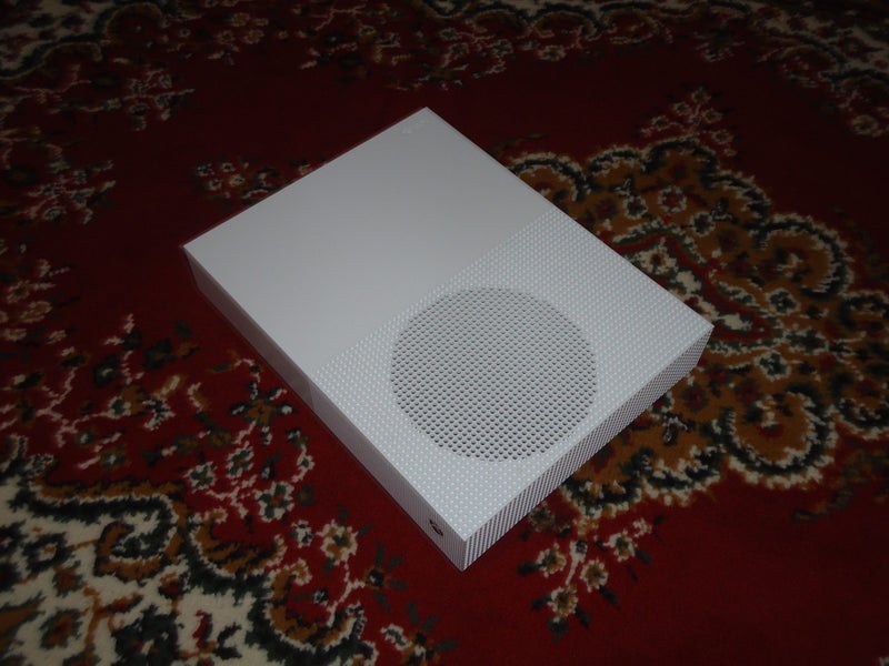 Xbox One S 1Tb Digital Edition Console + Elite Series 2 Wireless Controller... Carousel 2