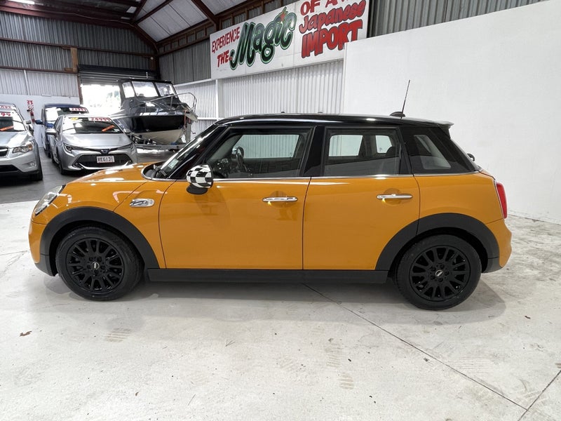 2015 MINI Cooper S GRADE 4.562865836439427114