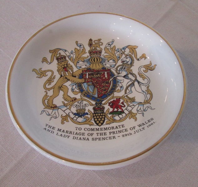 Small Poole ‘Commemorative Charles & Diana Wedding’ Dish - 1 Carousel 1
