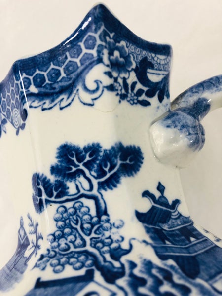 Antique Mason Ironstone ''Hydra'' Jug - Blue Willow (20791)62986061078659113