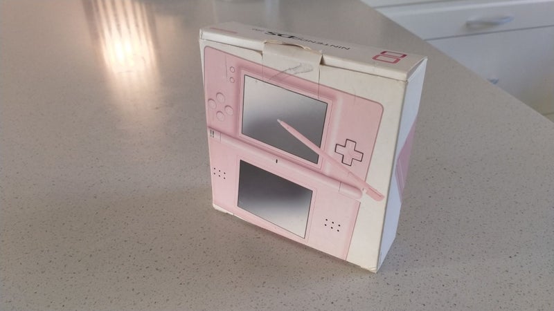 Pink DS Lite complete in box - near mint - Ping & Afterpay! Carousel 13