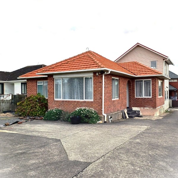Image 1 of 11