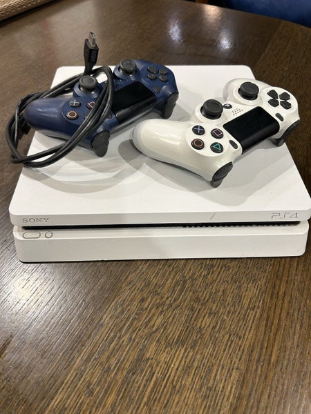 PlayStation 4 Slim 500Gb Carousel 1