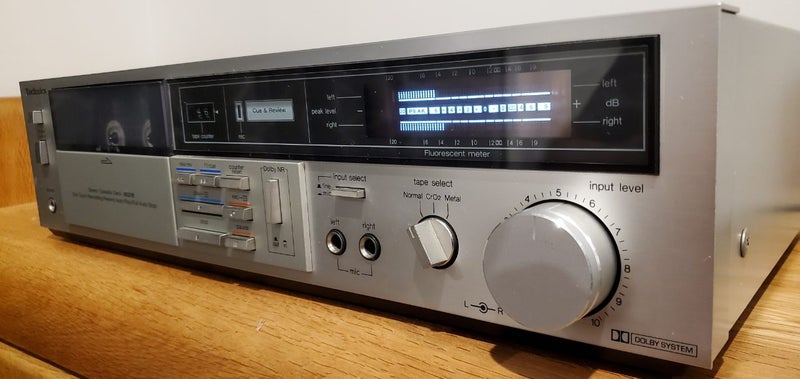 Technics M216 Cassette Deck Carousel 1